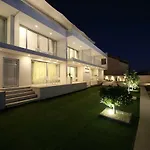 Bed & Breakfast Demar & Dependance 4*