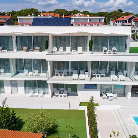 Demar & Dependance 4* ザダル