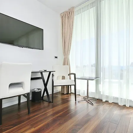 ベッド・アンド・ブレックファスト Demar & Dependance ザダル