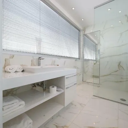 Demar & Dependance 4* ザダル