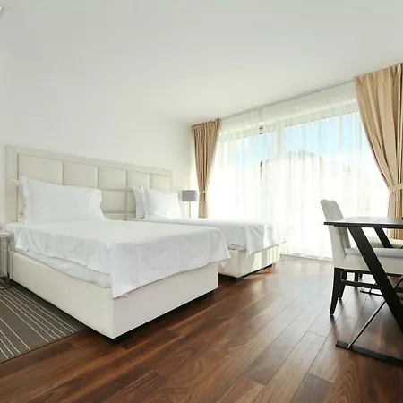 Demar & Dependance ベッド・アンド・ブレックファスト 4*