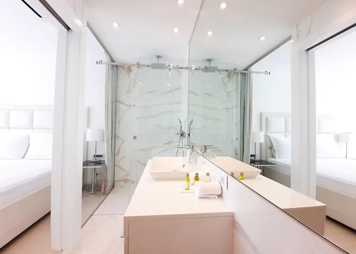 Demar & Dependance Ζαντάρ