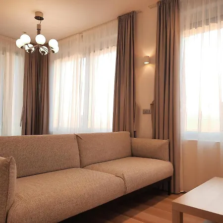 Demar & Dependance B&B 자다르
