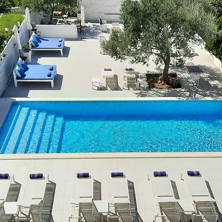 לינה וארוחת בוקר Demar & Dependance זאדאר