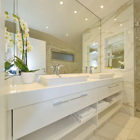 לינה וארוחת בוקר Demar & Dependance זאדאר