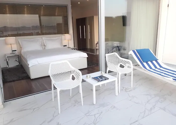 Demar & Dependance 4*