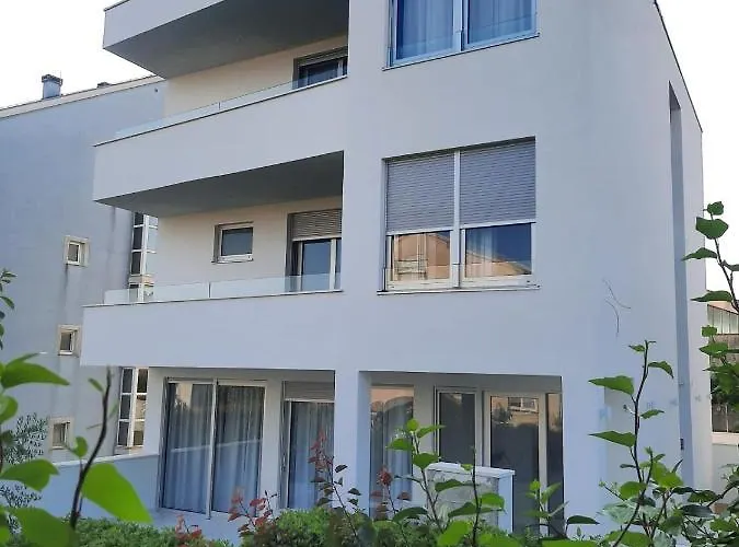 Demar & Dependance Bed & Breakfast Zara